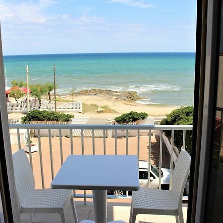 Appartamenti Costa Dei Trulli Torre Canne Eksteriør bilde